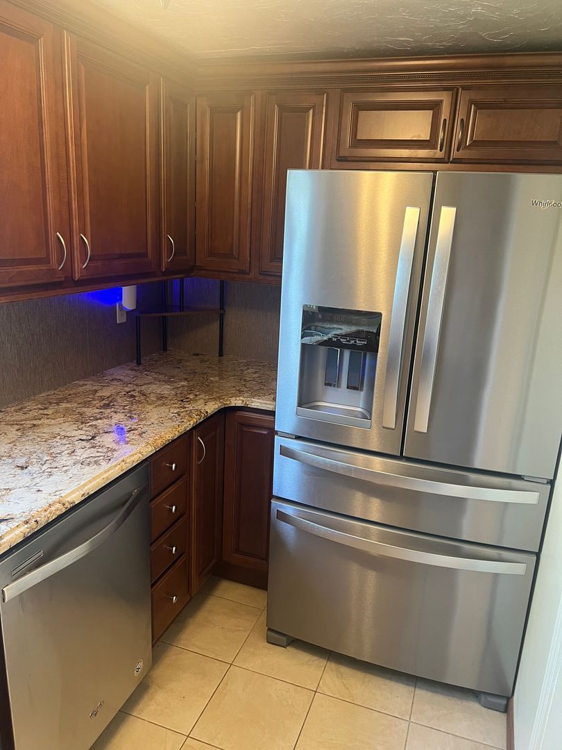 2561 S Taylor Rd – photo 3