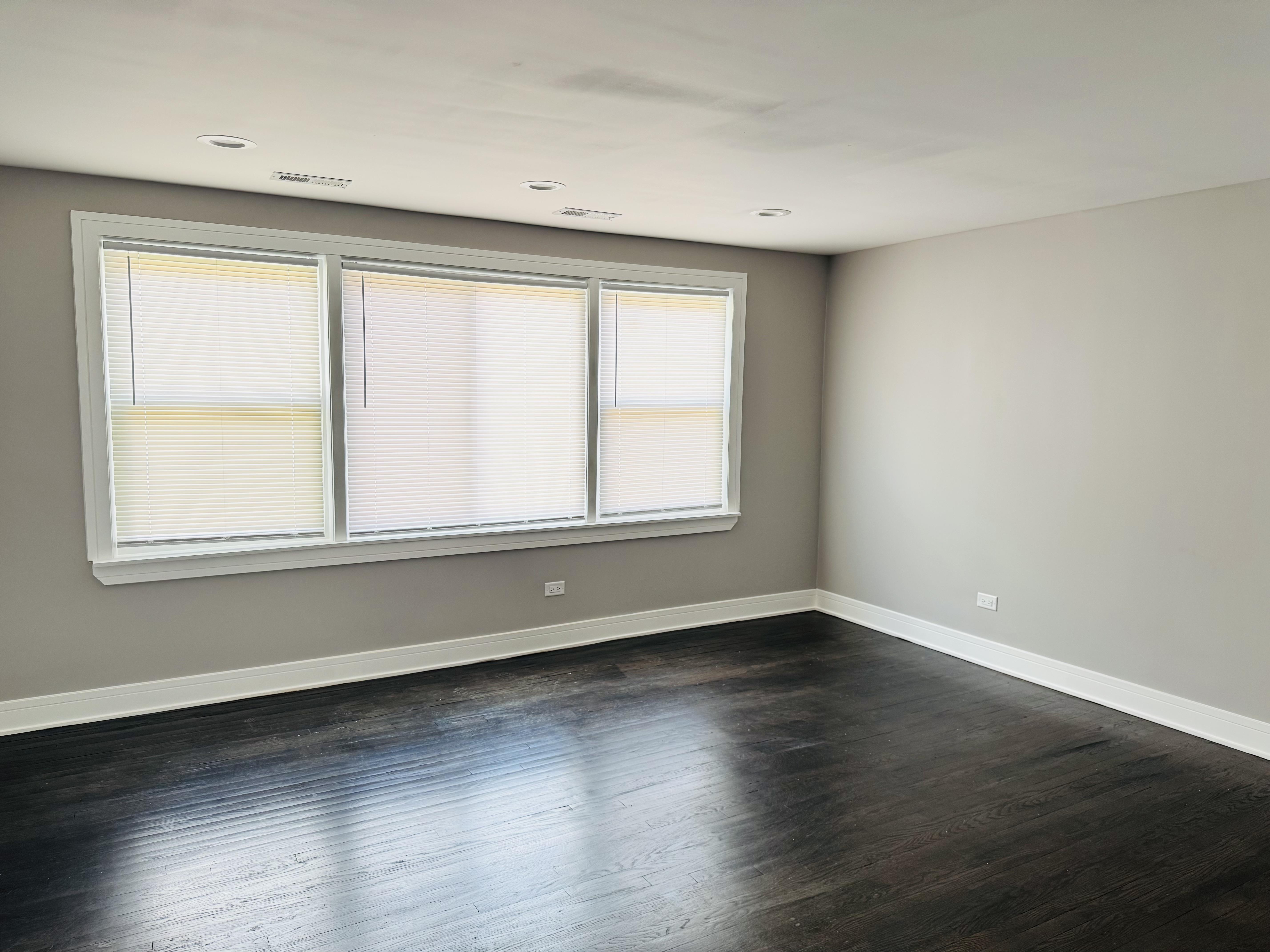 843 W 123rd St unit V4 – photo 2