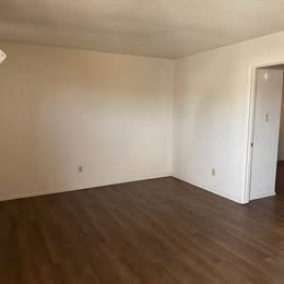 2044 S 11th Ave unit #4 – photo 3