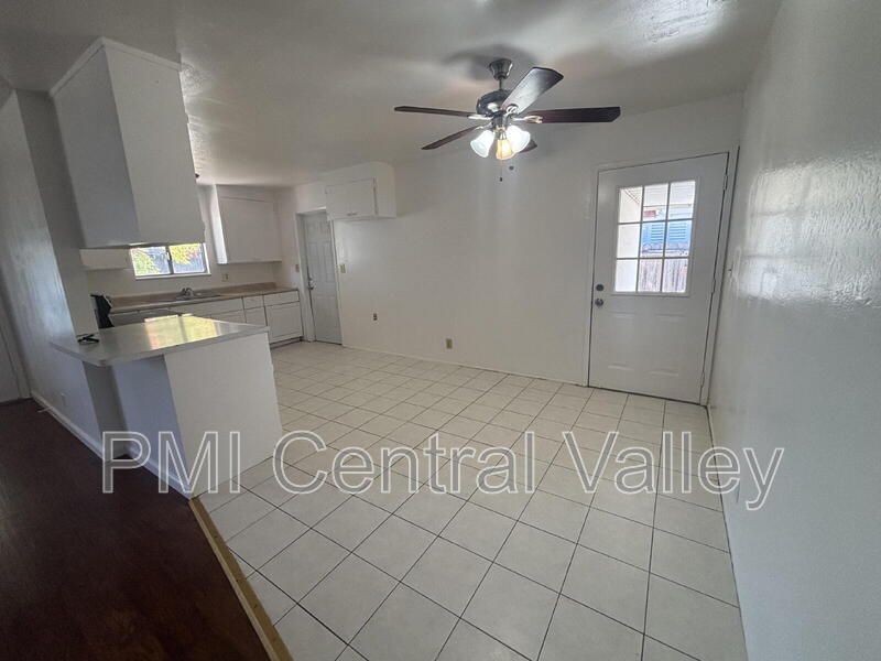 1451 Denver Ave – photo 5