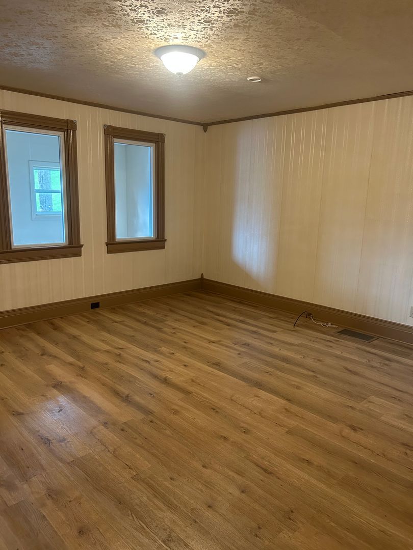 728 7th St – photo 4