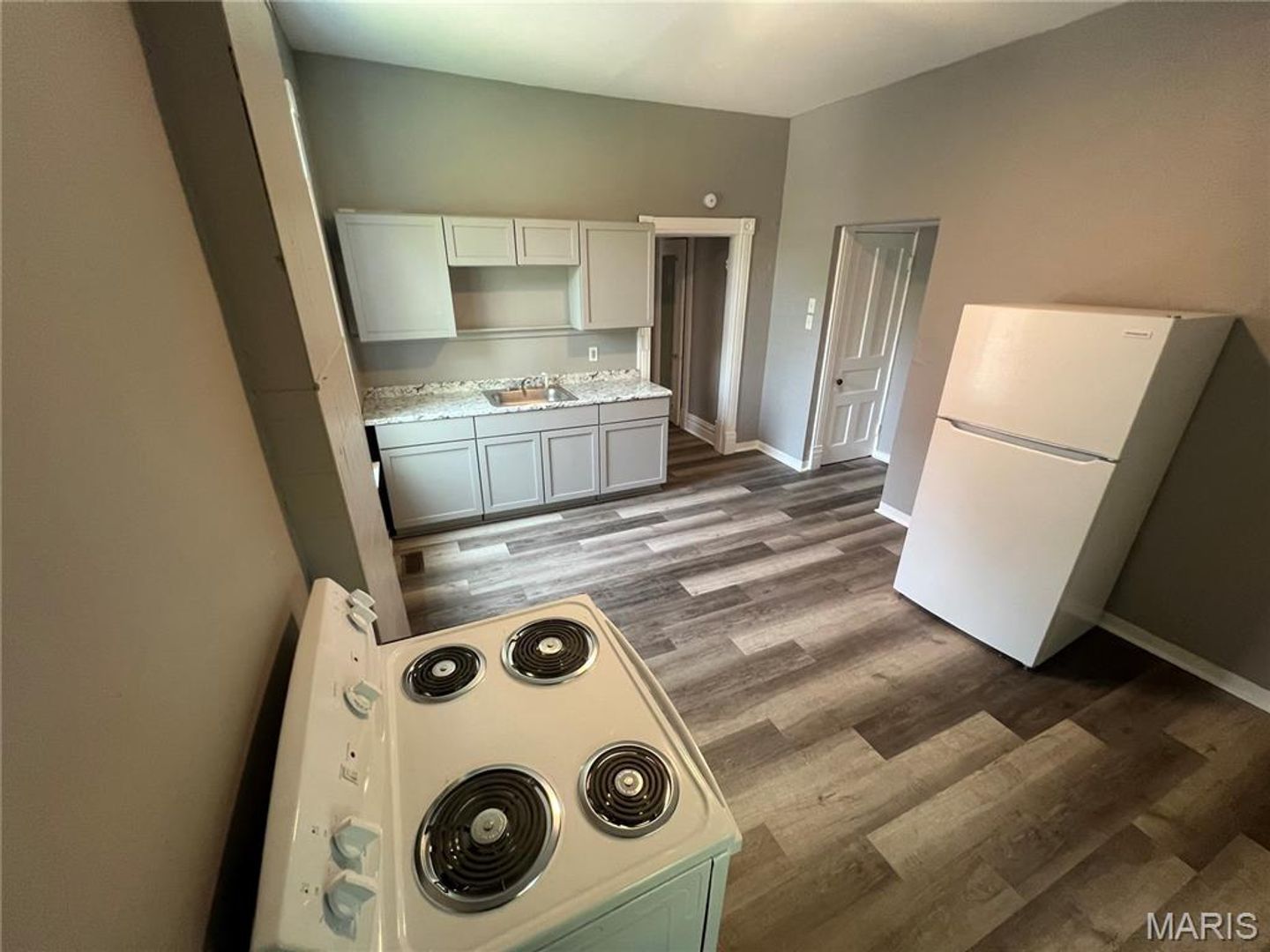 3135 Chippewa St unit 3135-1F – photo 3