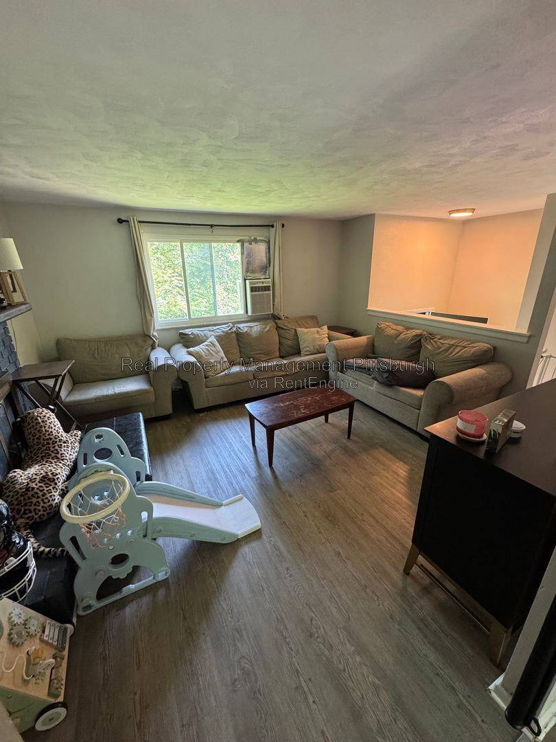 90 Walker Rd – photo 3