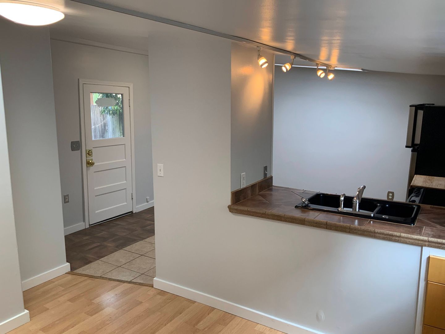 576 E 16th Ave unit 576 E 16th Ave. Unit C – photo 3