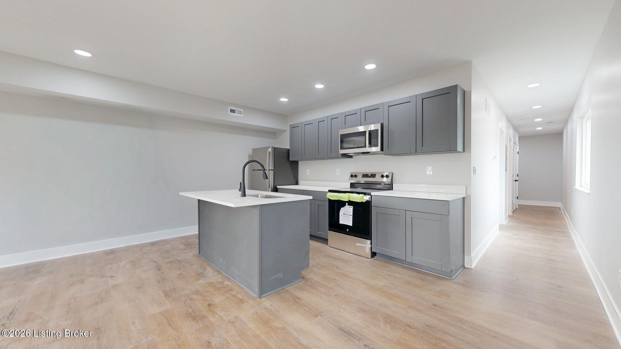 116 Bauer Ave #201 – photo 1