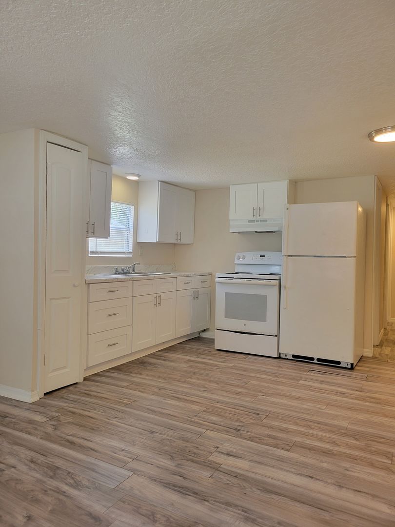 1439 34th St NW unit # 8 – photo 3