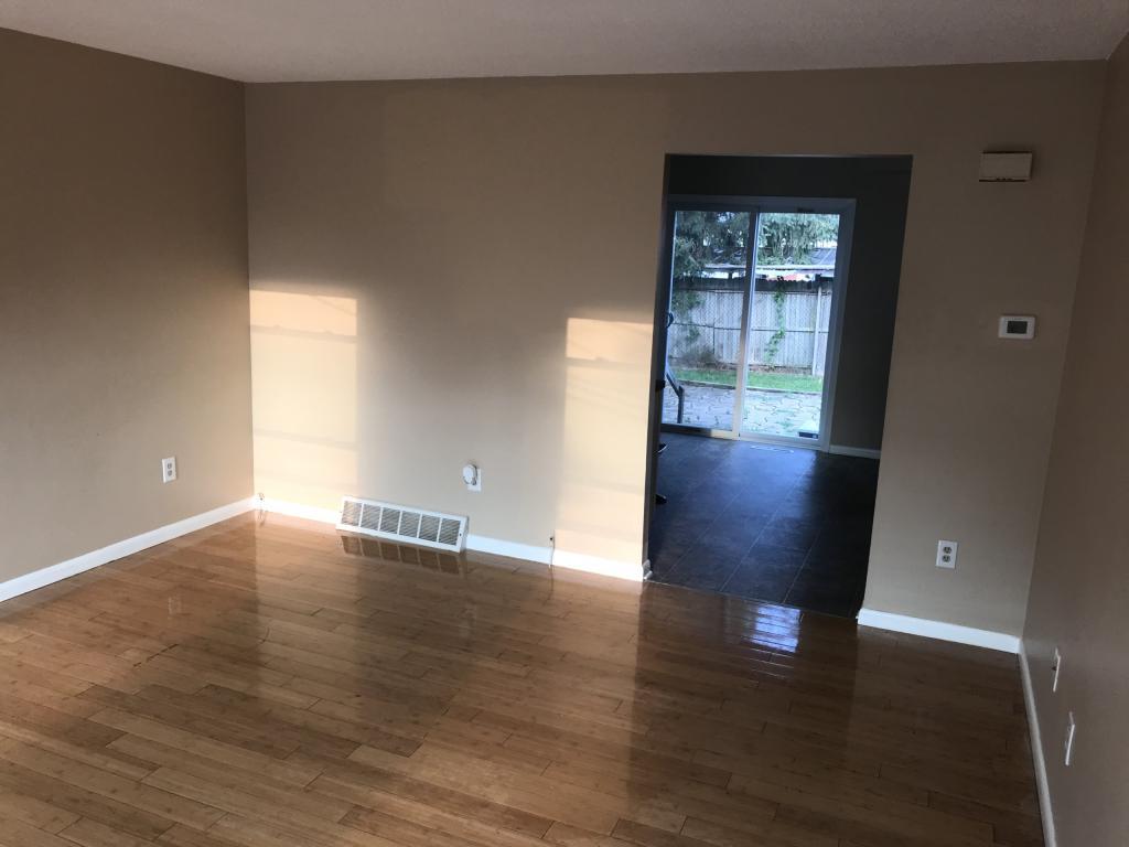 2184 Avenue B – photo 3