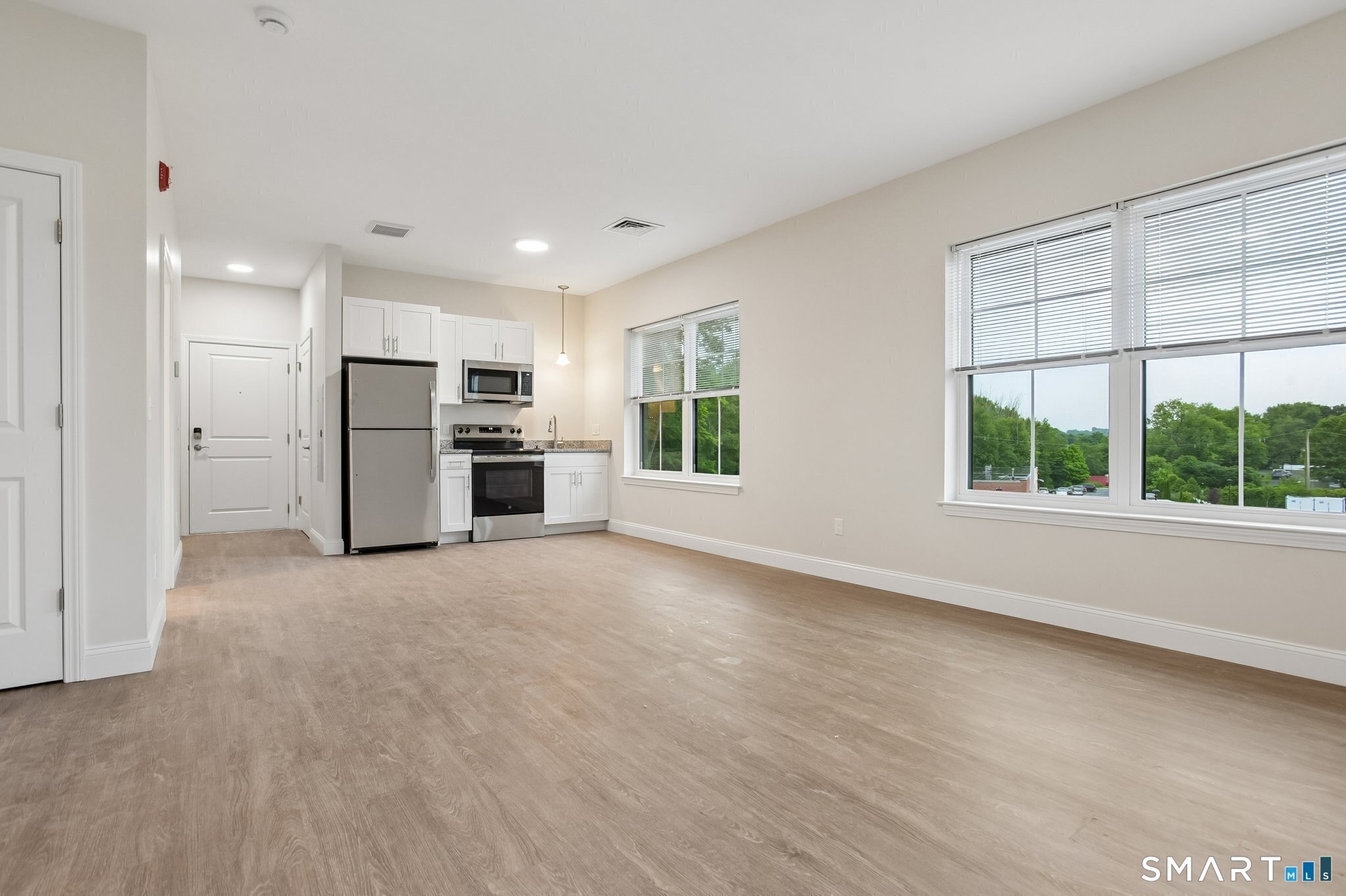 55 Steele Blvd #205 – photo 3