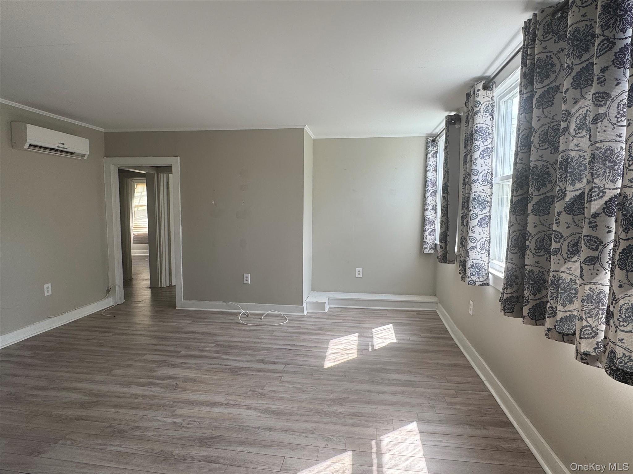 425 Landing Ave – photo 2