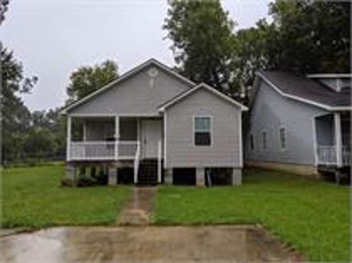 469 E McKinley St – photo 1