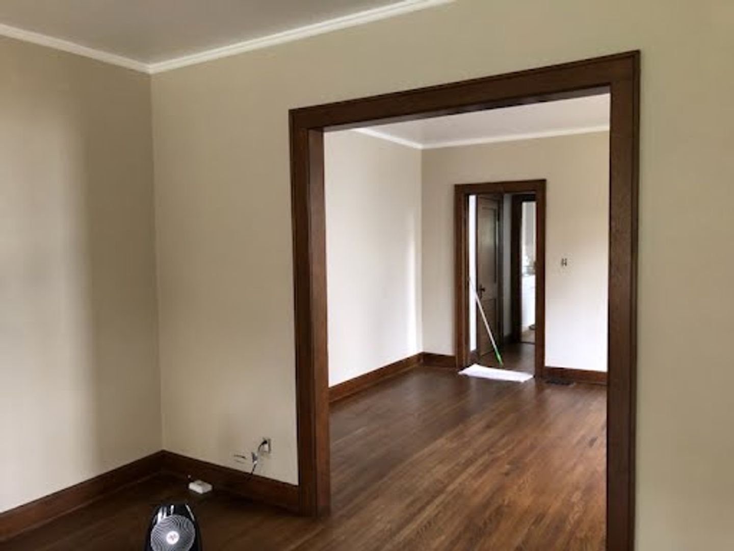 833 College Ave – photo 3