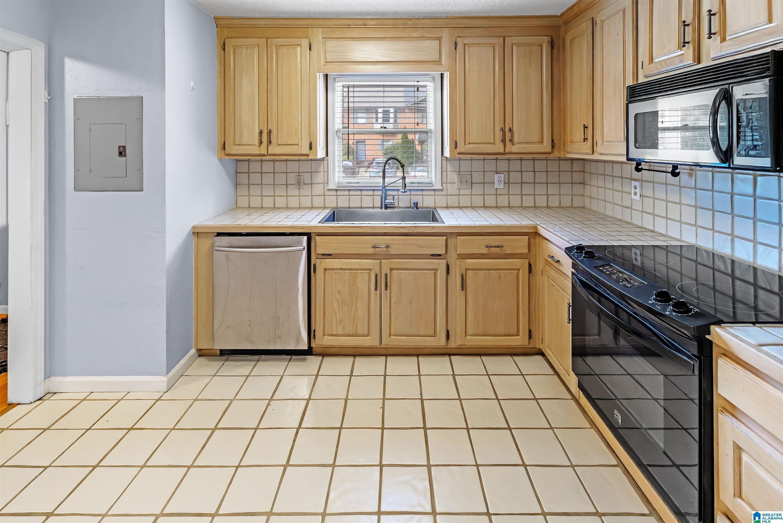 3416 Wisterwood Ln – photo 3