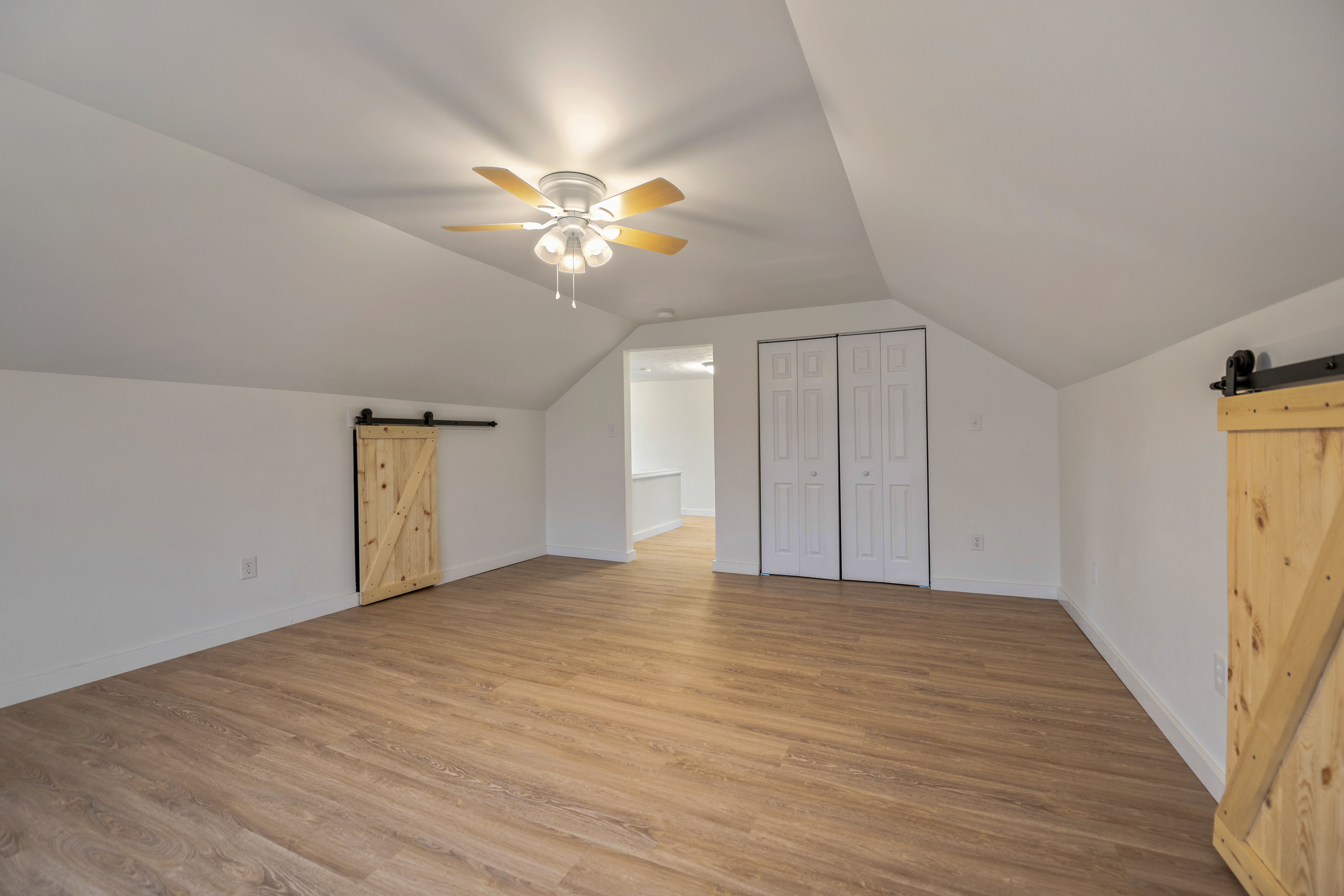 2728 Guyan Ave unit 3 – photo 4