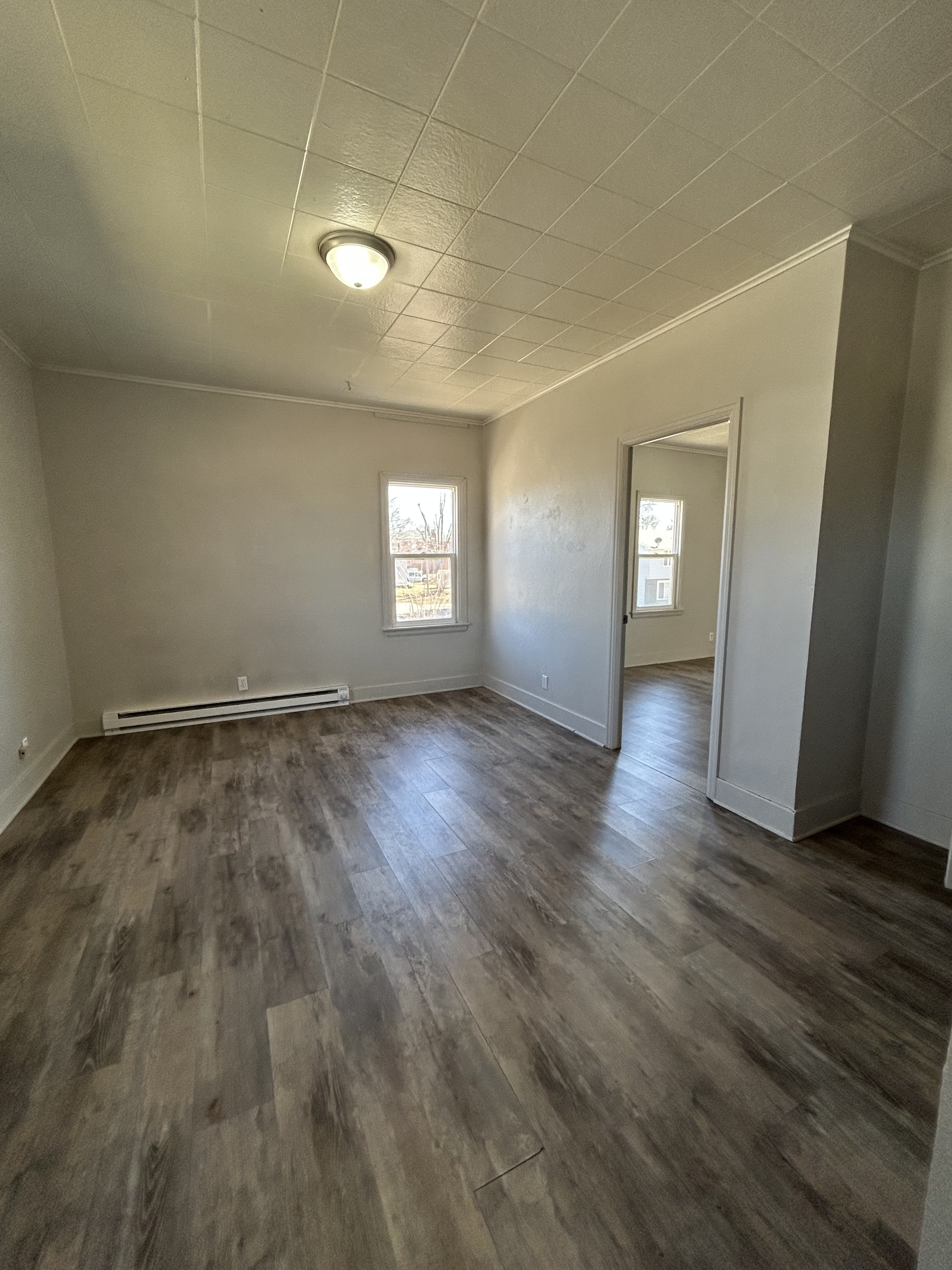527 1st Ave E unit 5 – photo 3