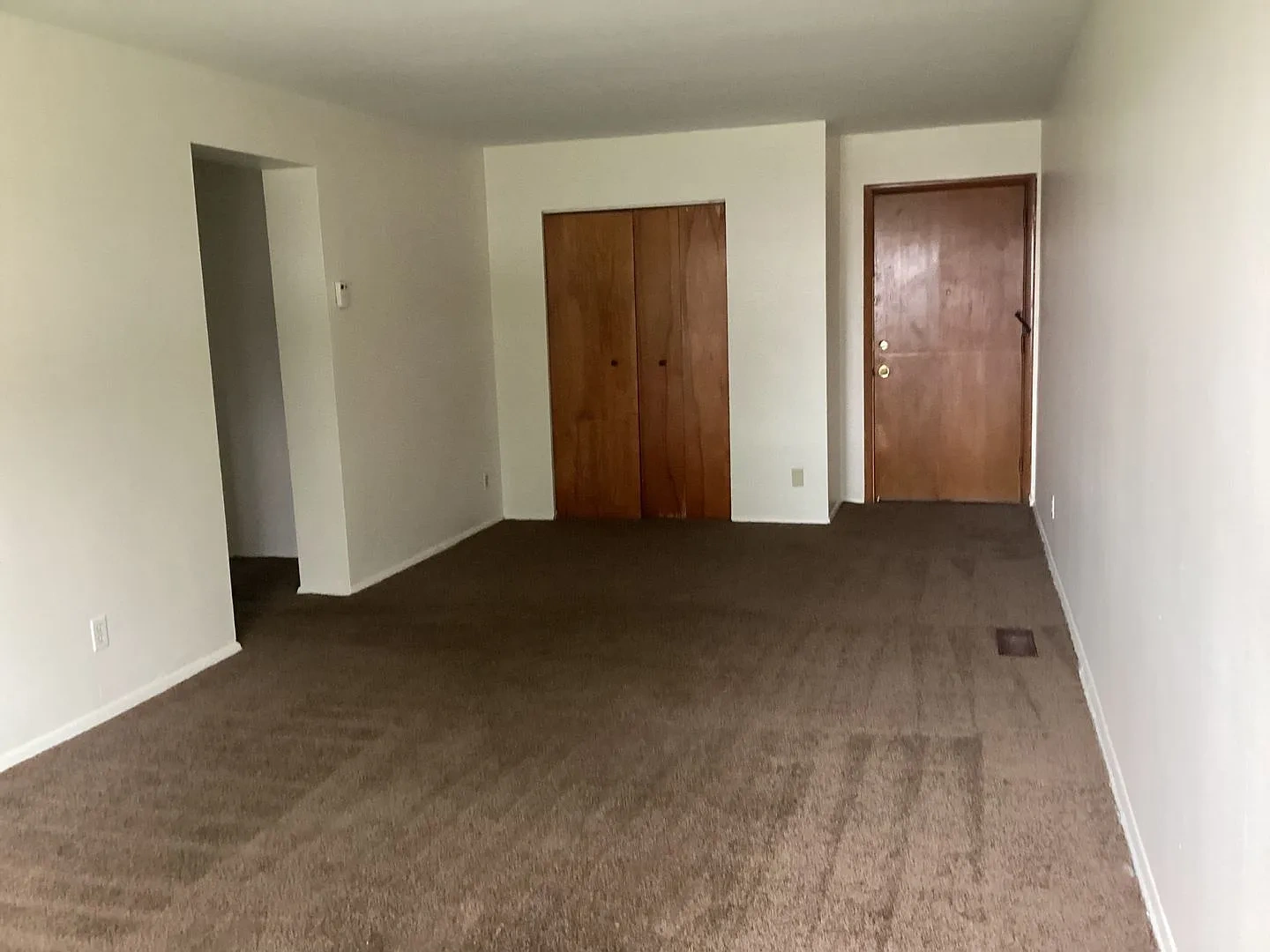 Greenbriar Apartments – photo 1