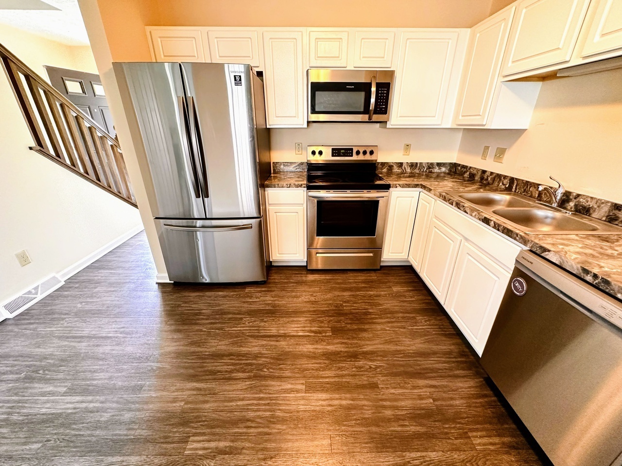 33168 Beverly Ln – photo 5