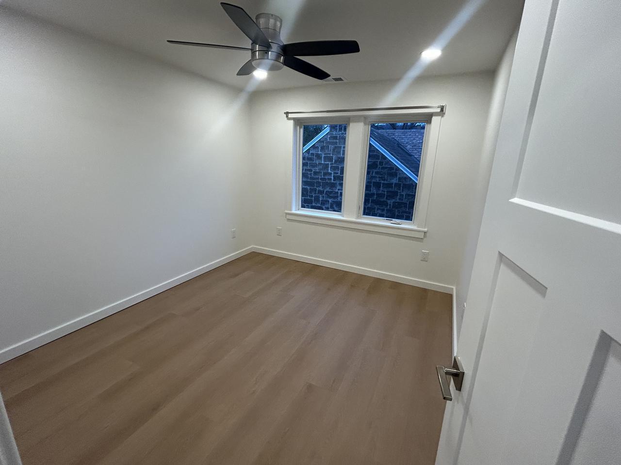 1027 Lancaster Ave unit 2 – photo 3