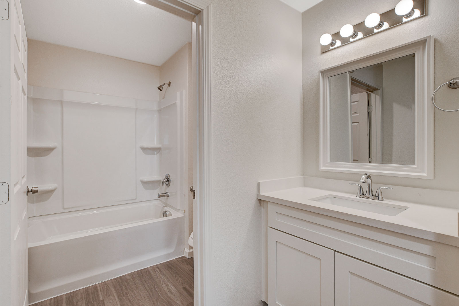 405 S 10th St unit 3 – photo 2