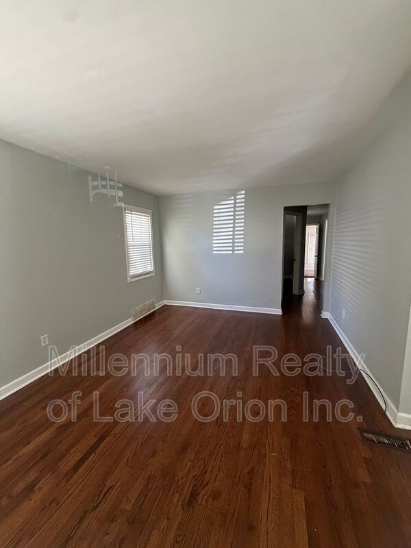 260 W Longfellow Ave – photo 3