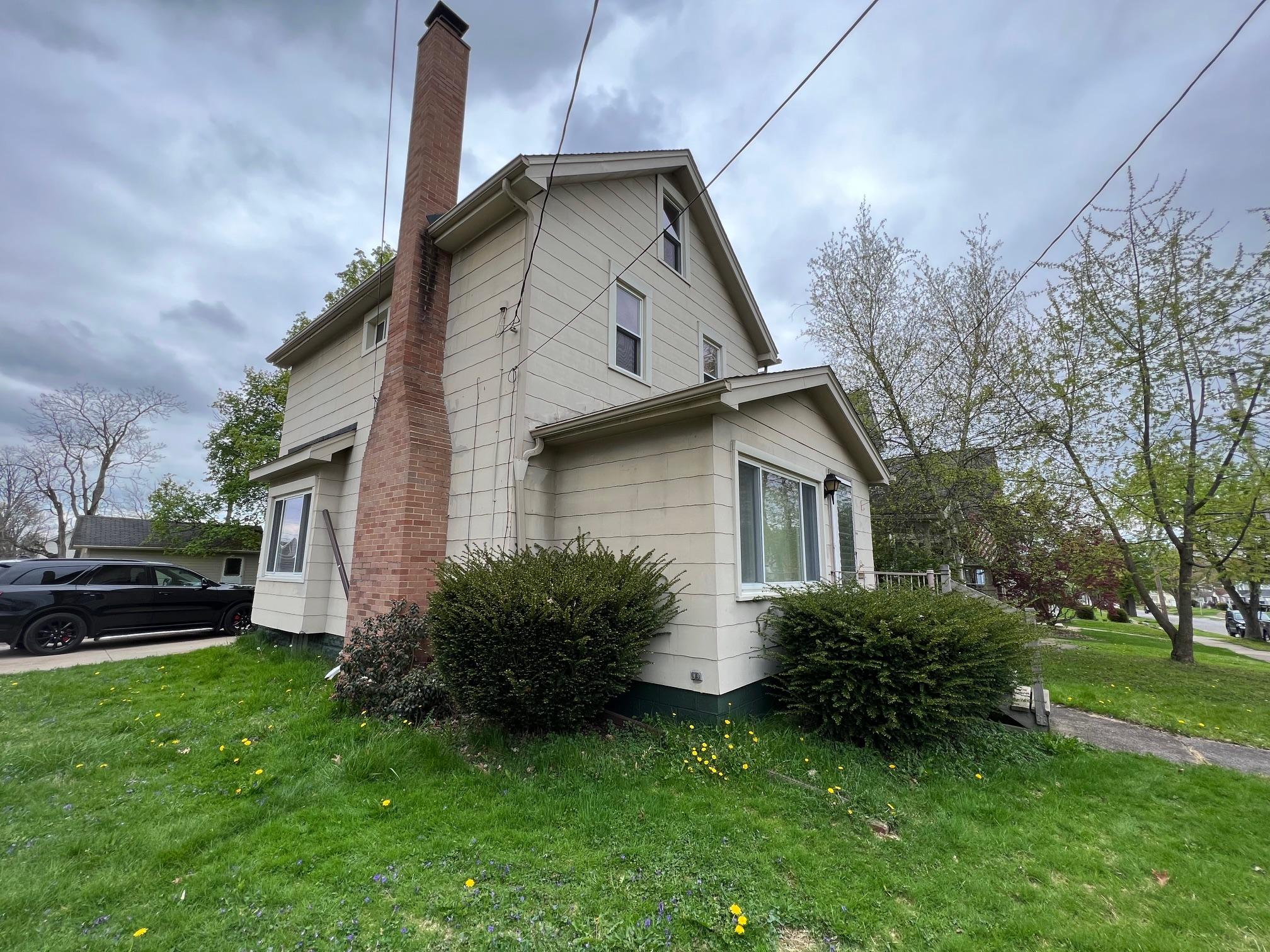 85 Smithsonian St – photo 3