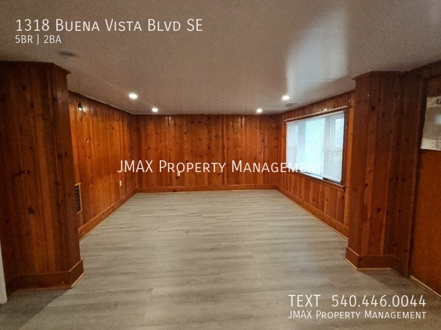 1318 Buena Vista Blvd SE – photo 3