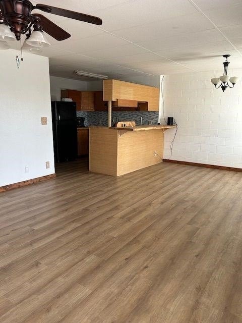 633 N Commercial St – photo 4