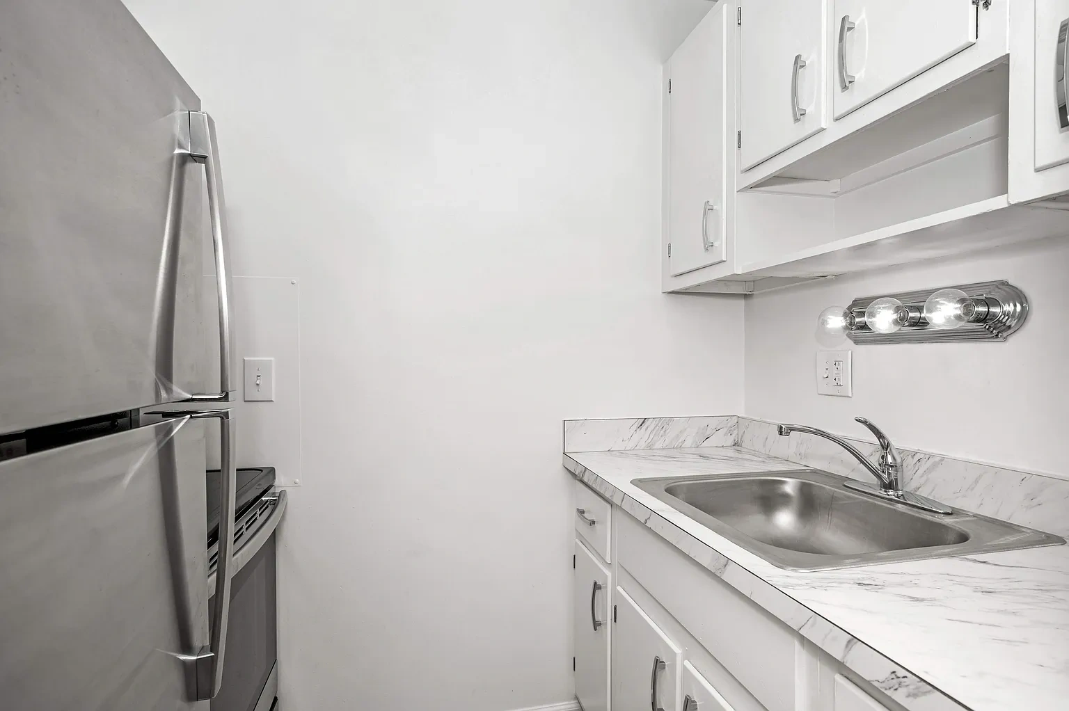 2935 Marshall Ave – photo 5