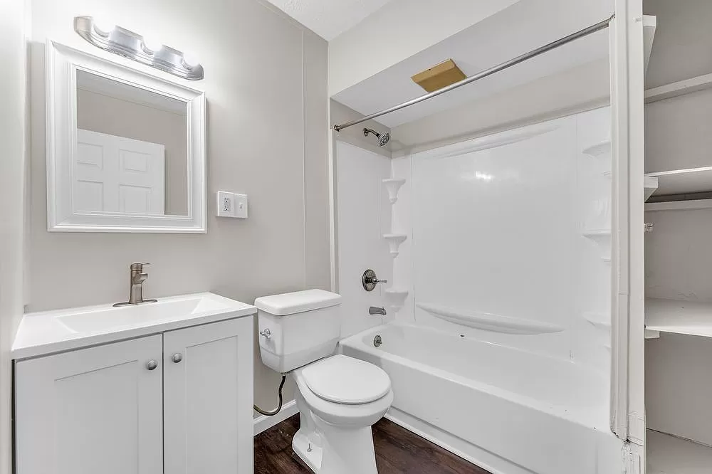 2120 Robin St unit 4 – photo 1