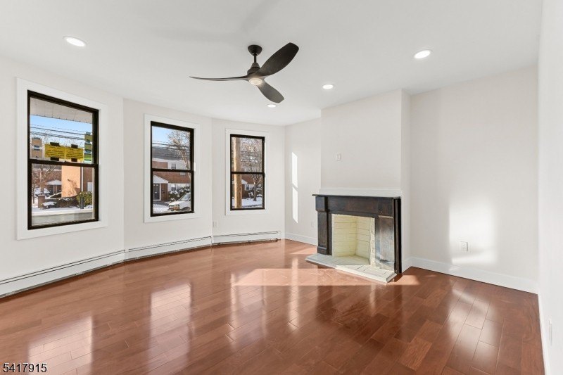 633 Lafayette Ave – photo 1