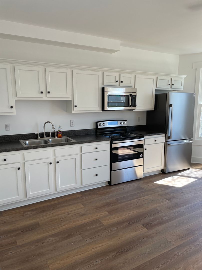 102 Academy St unit Unit 1 – photo 4