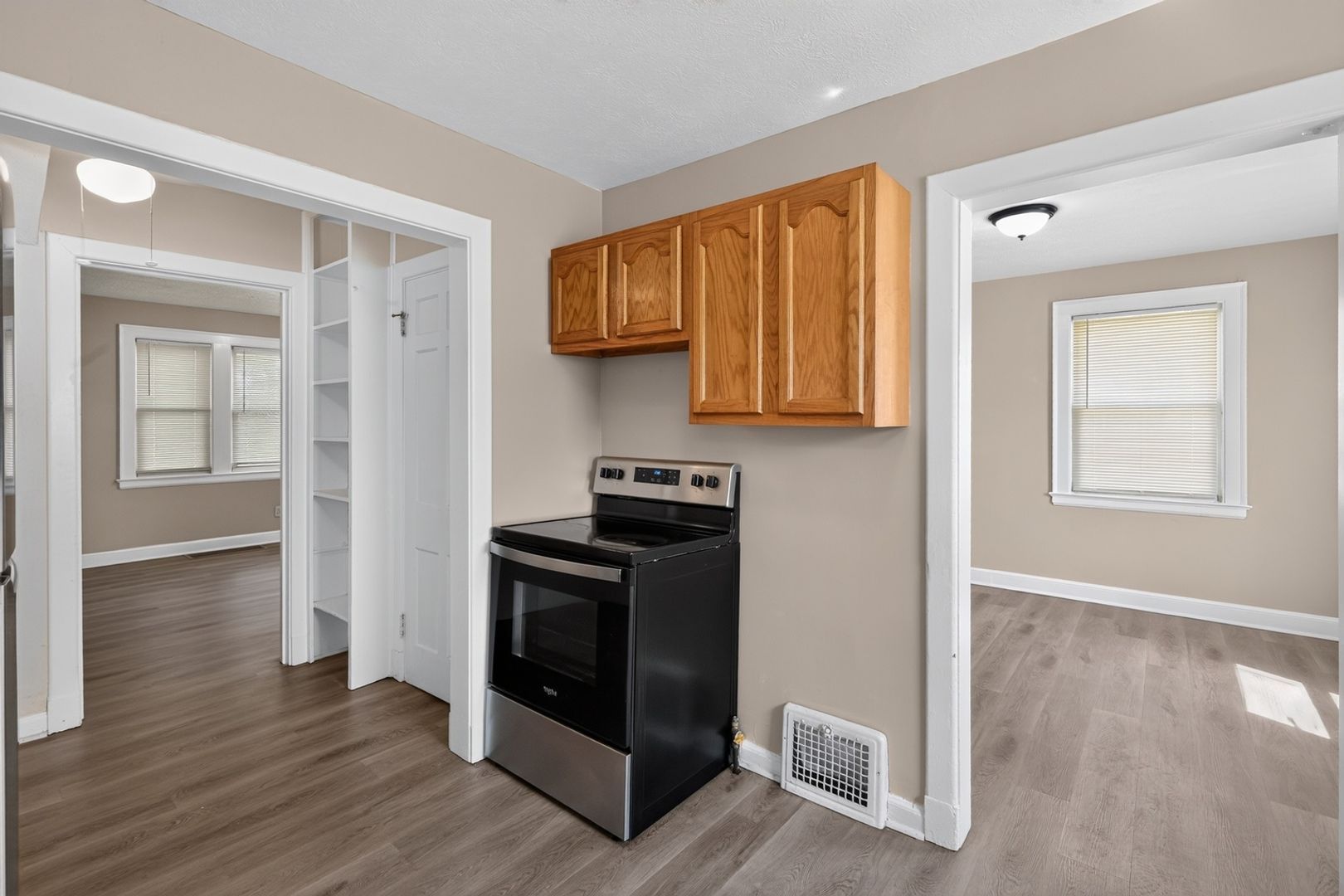1337 Ivydale Ave SW – photo 3