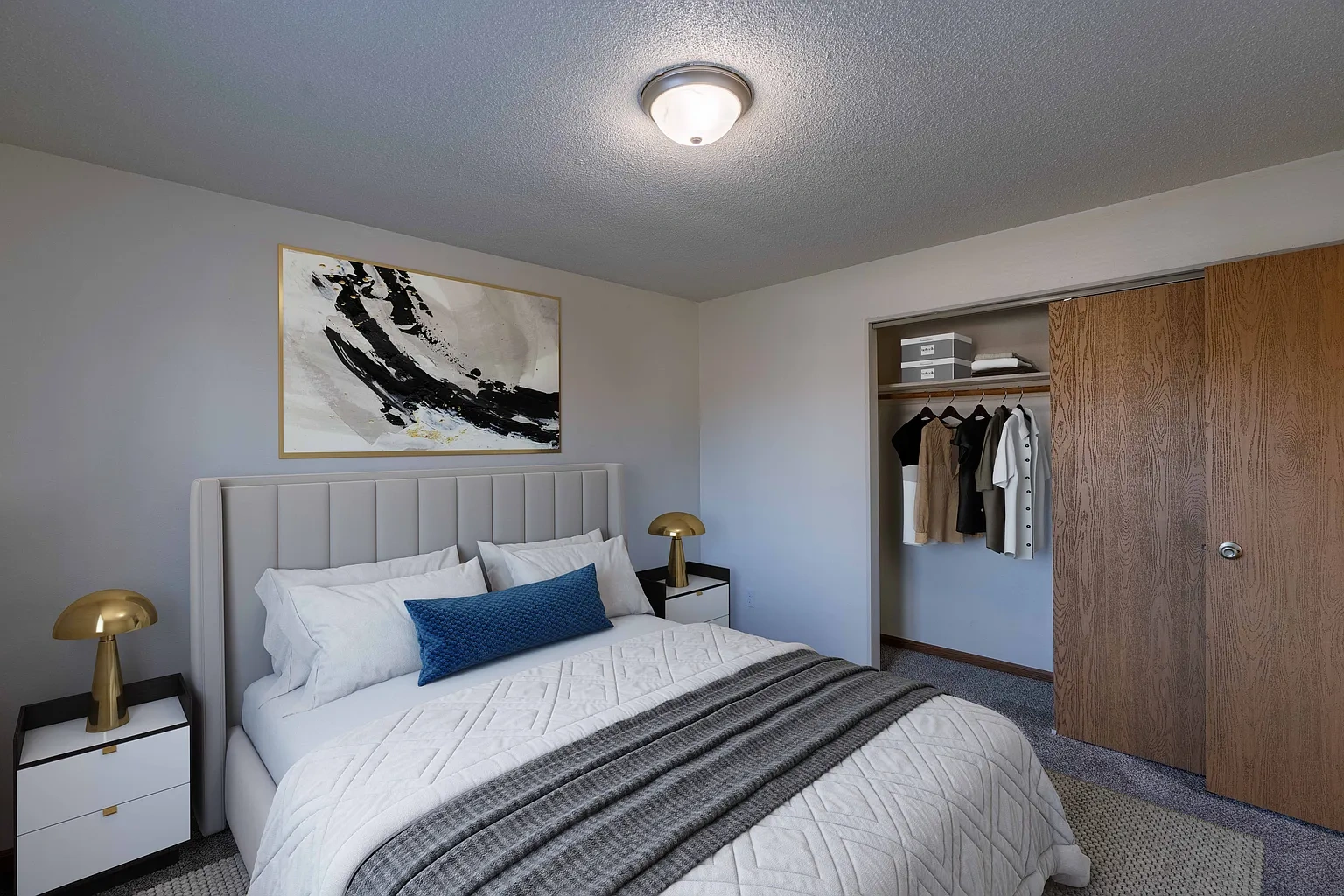 North Manor – photo 1