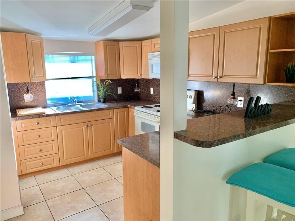 622 SW 5th Ave – photo 2