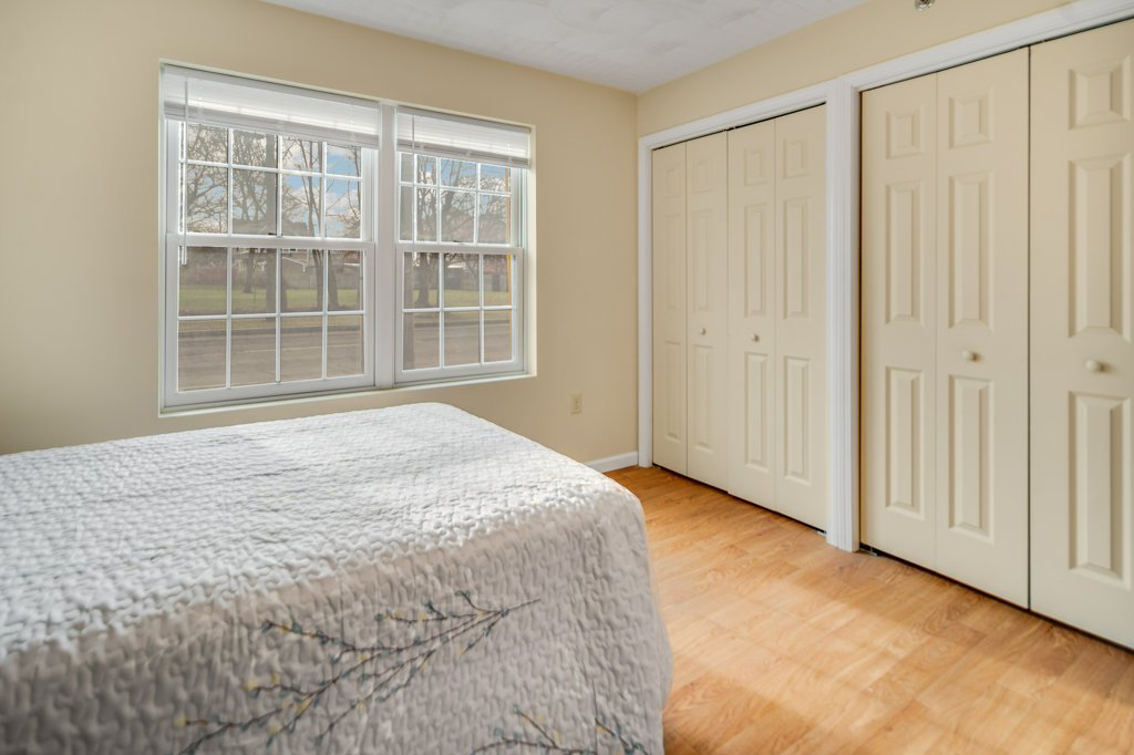602 W Seneca St unit A2 – photo 4