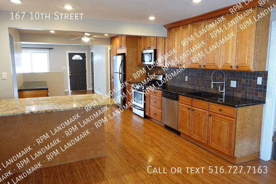 167 10th St – photo 4