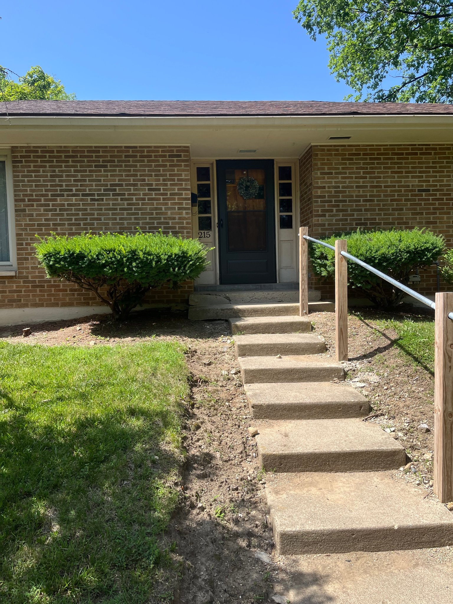 215 Marlay Rd – photo 1