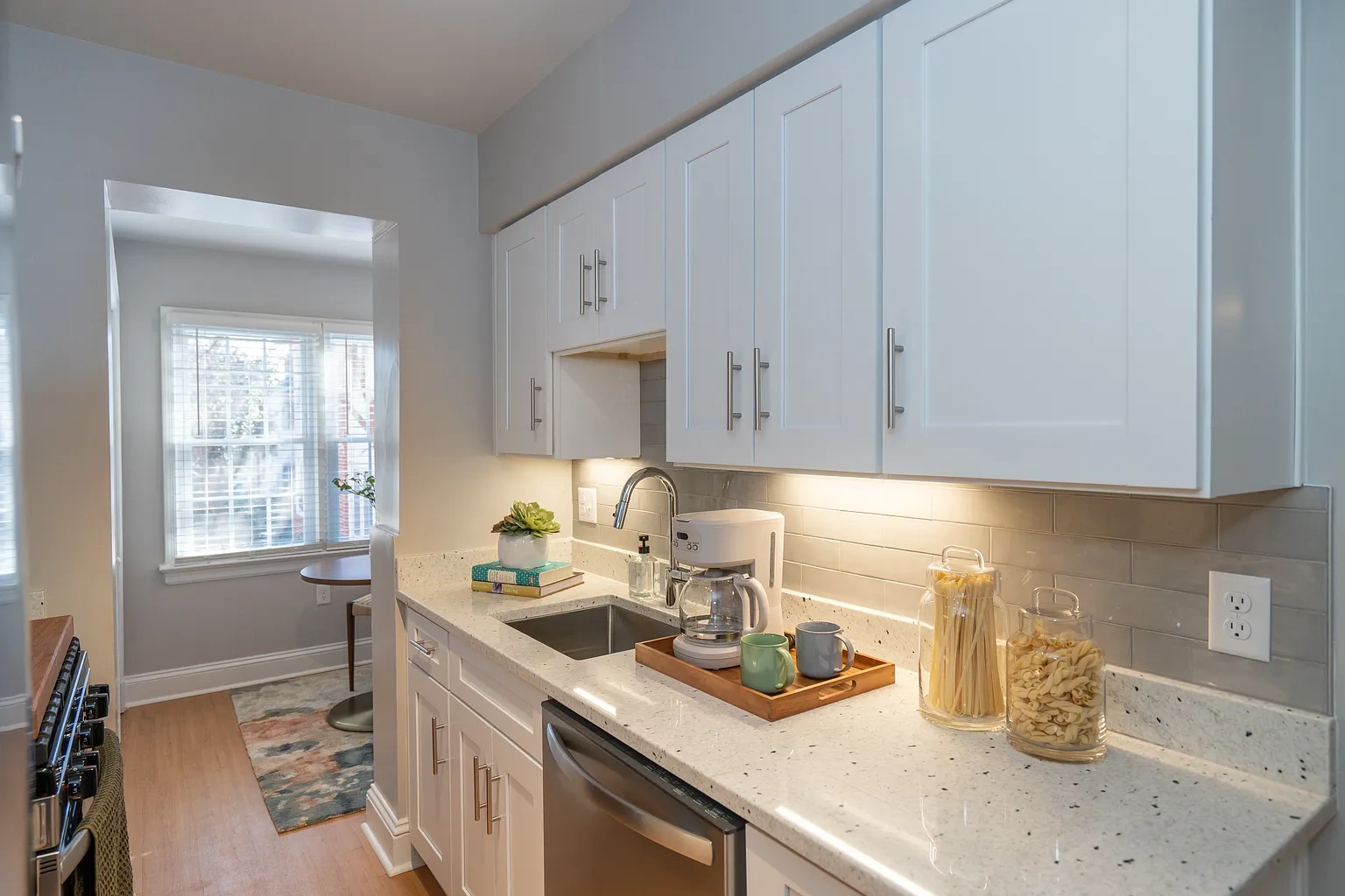 Malvern Manor Apartments – photo 2