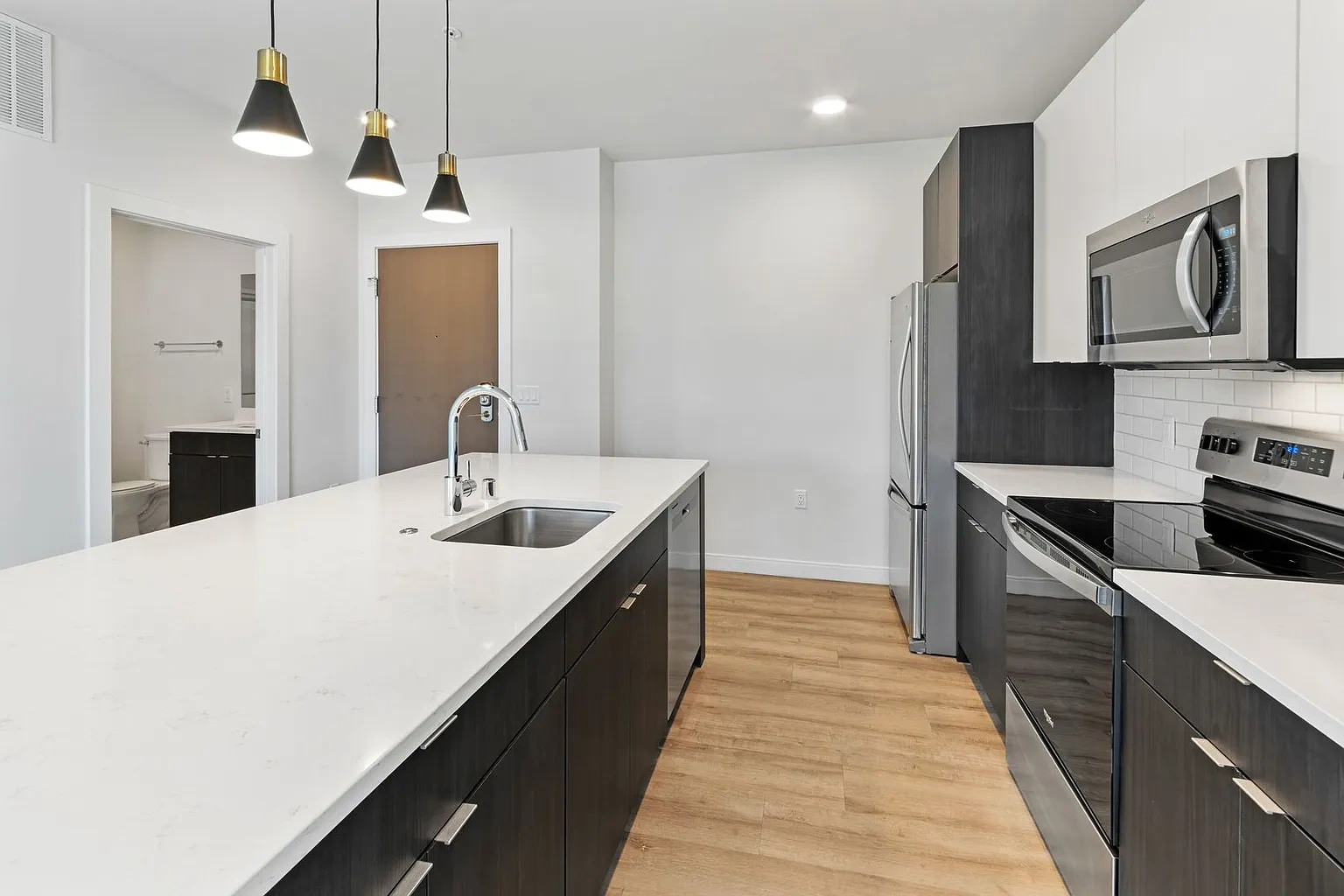 Theater Terrace Apartments – photo 2