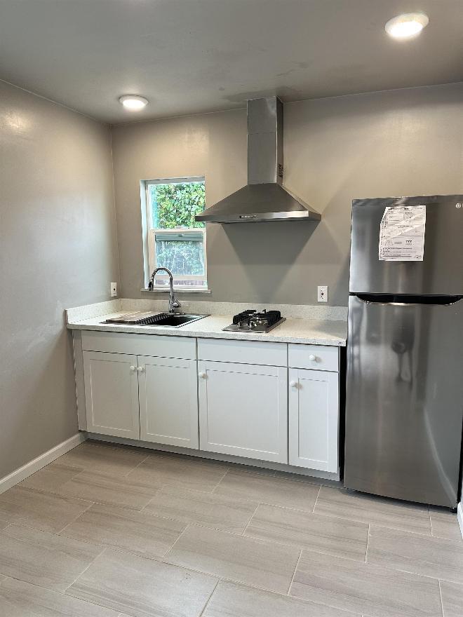 475 Fortuna Ave – photo 3