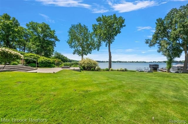 2980 Middlebelt Rd – photo 3