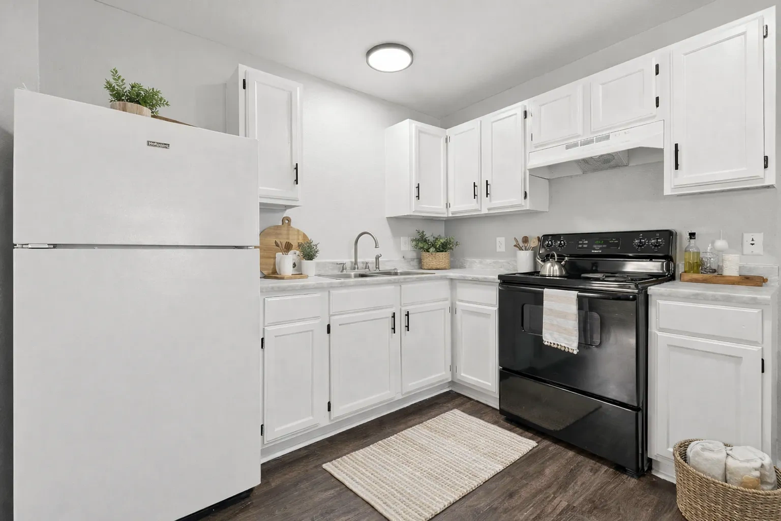 Springdale Square Apartments – photo 5