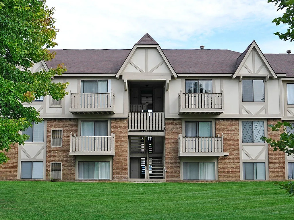 Rivers Edge Apartments – photo 1