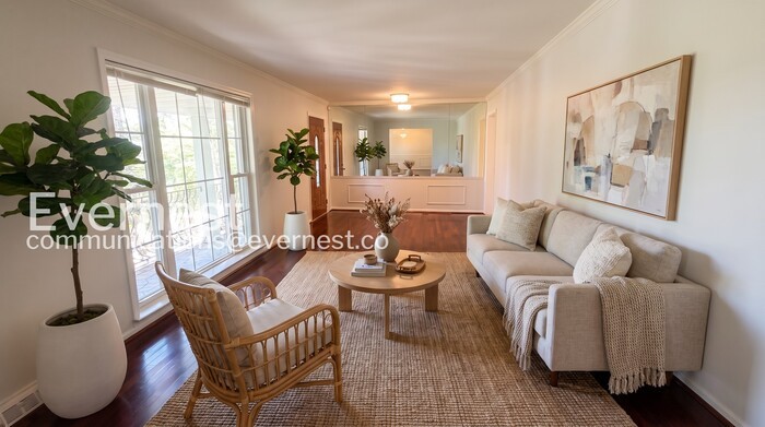 4829 Clairmont Ave – photo 3