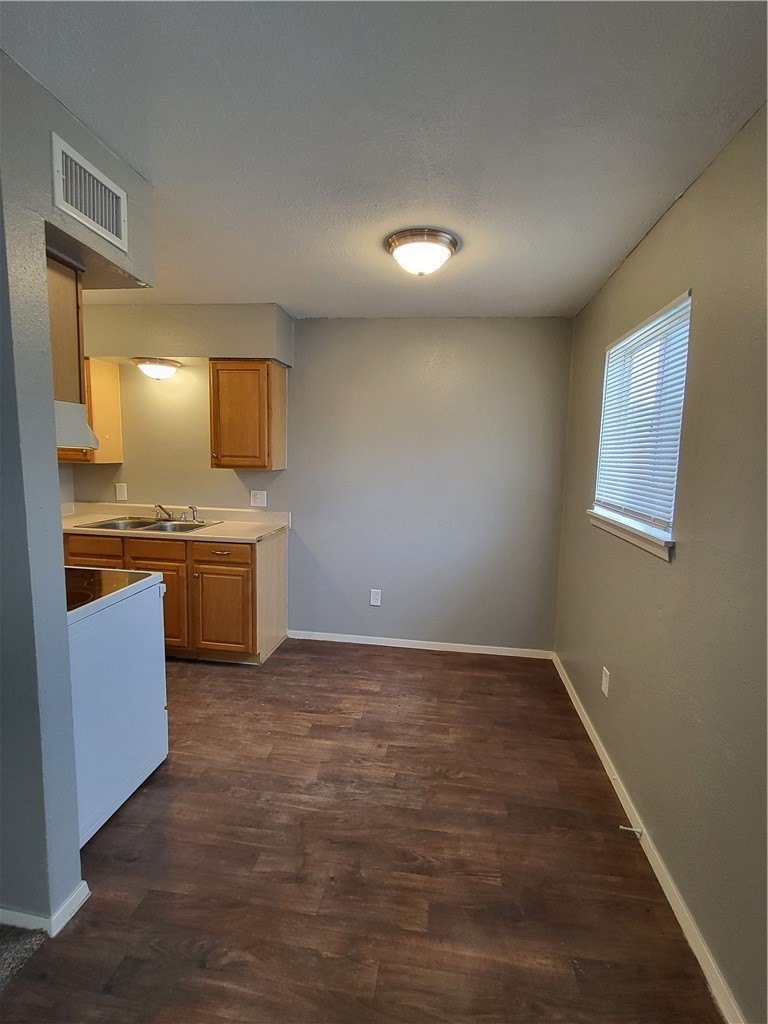425 Clifford St #7 – photo 5