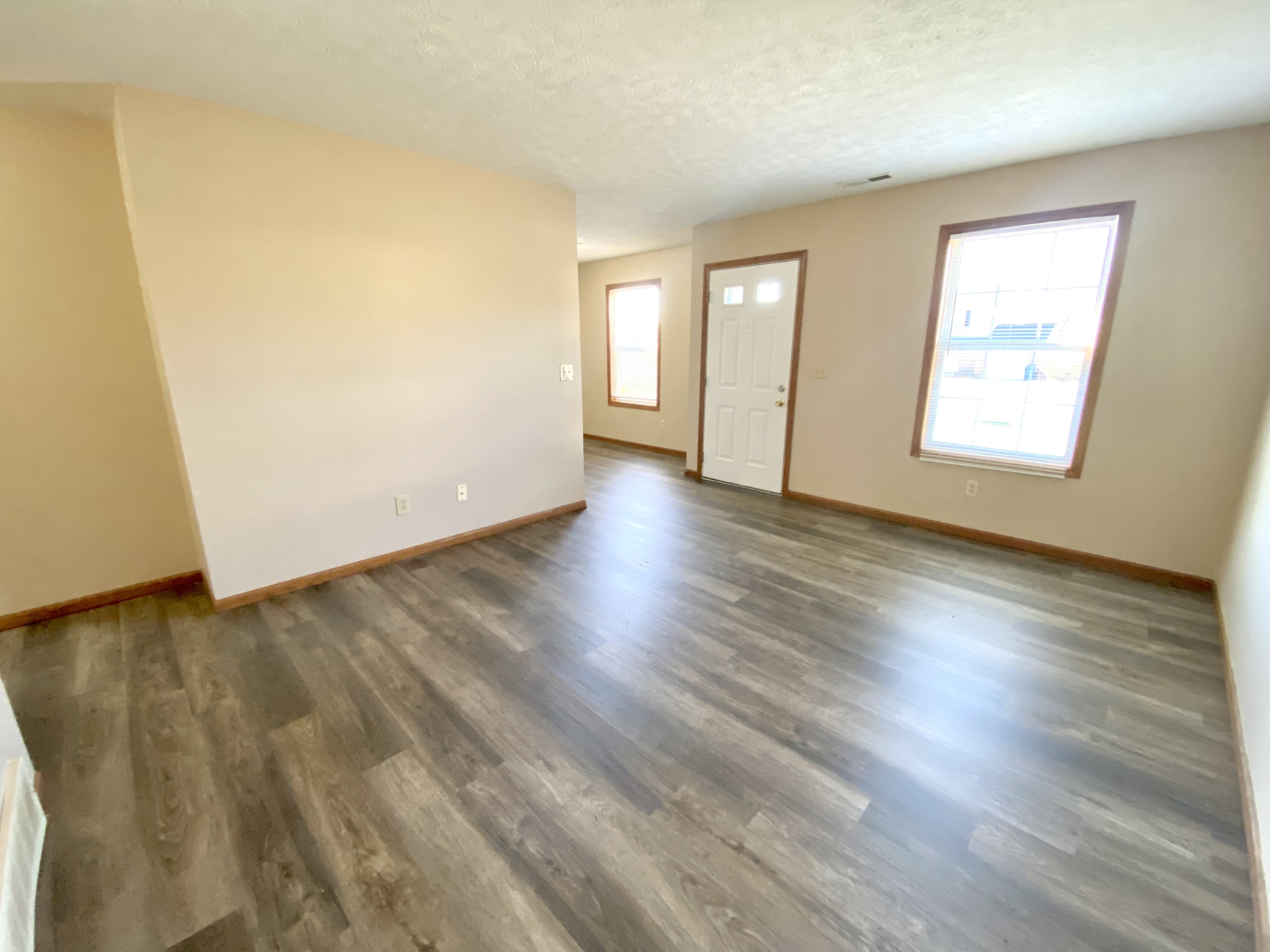 2525 Zircon St NE unit 2525 – photo 2