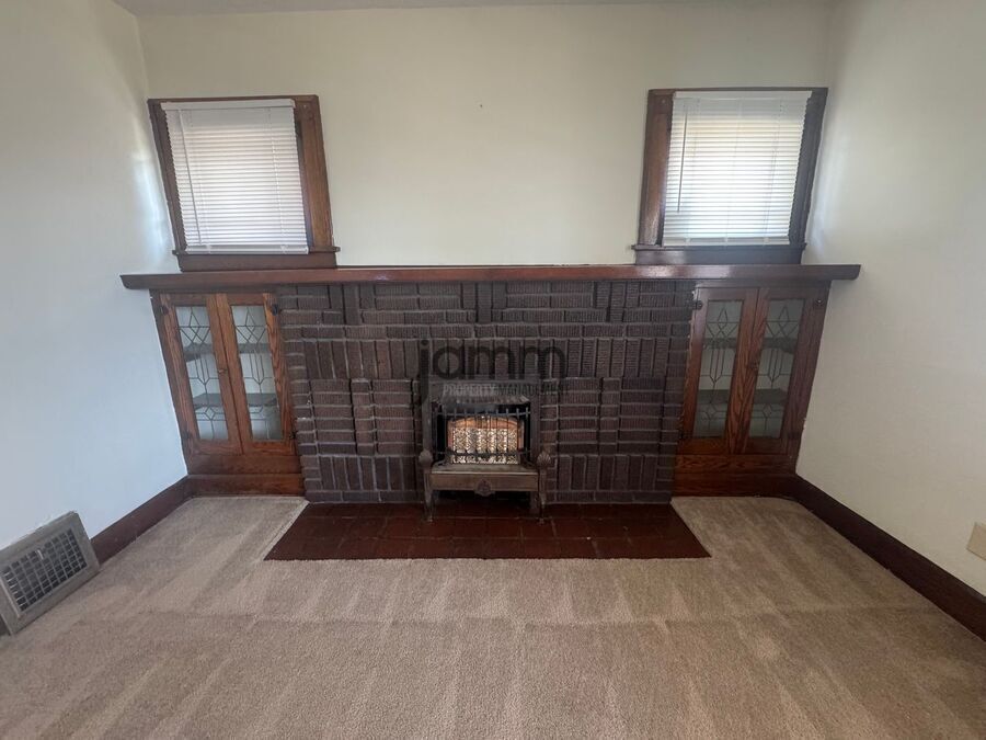 4347 W 49th St – photo 4