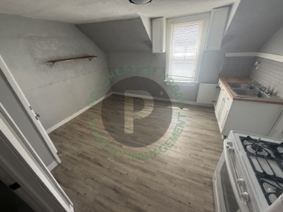 4067 E 57th St – photo 1