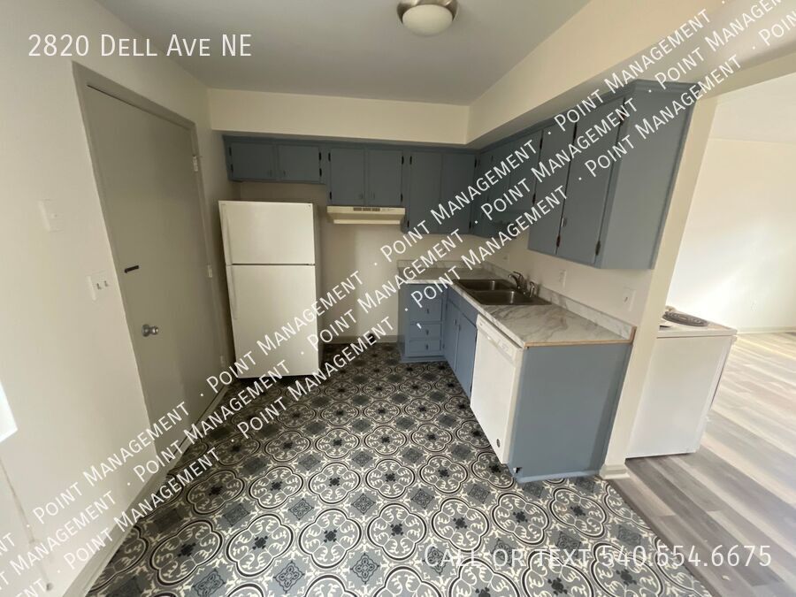 2820 Dell Ave NE – photo 5
