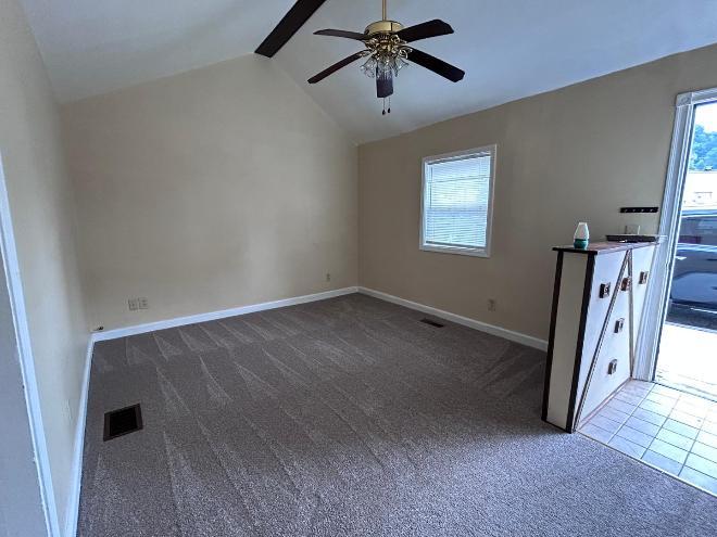 123 Grant Ave – photo 4