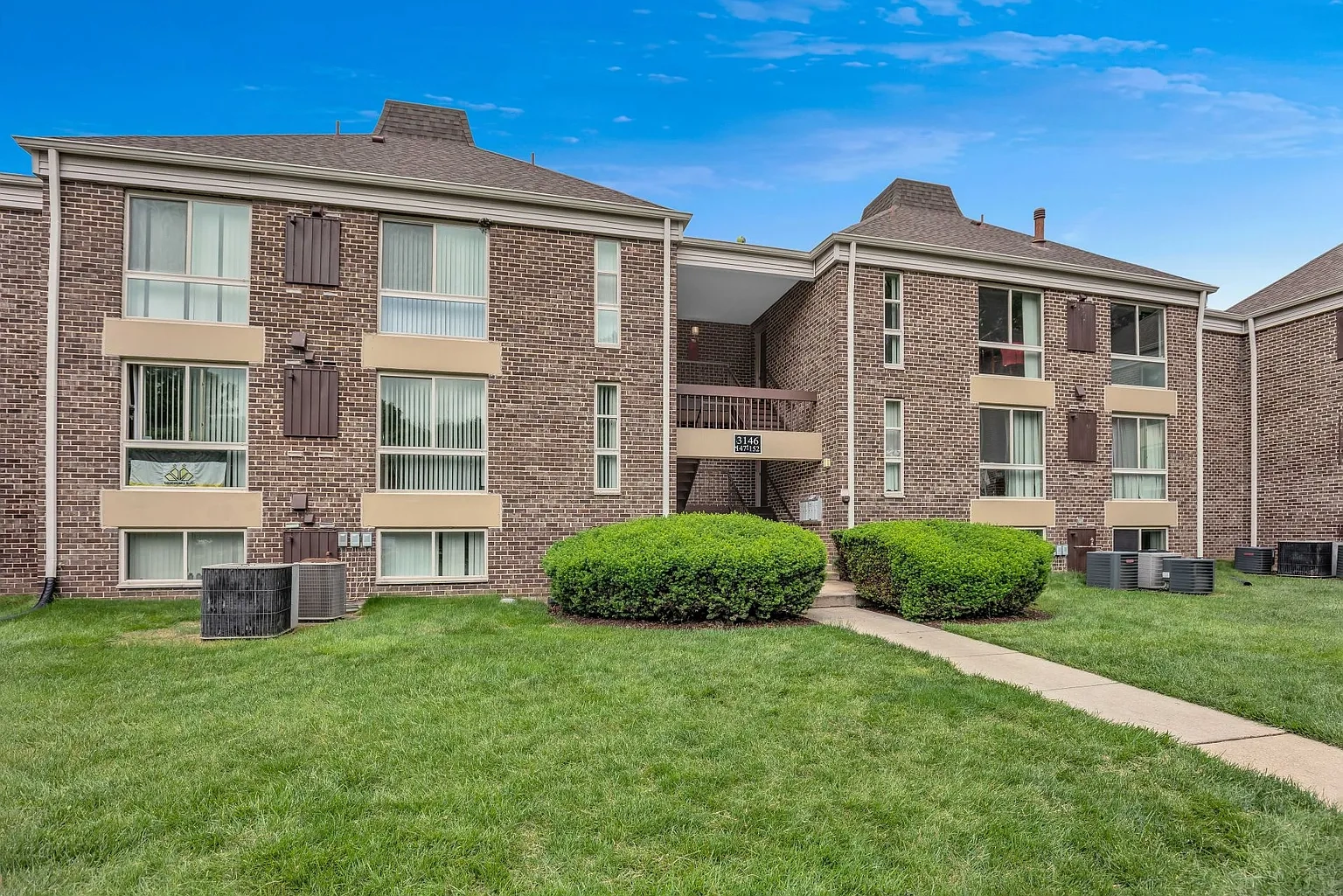 Westchester West Apartments – photo 3